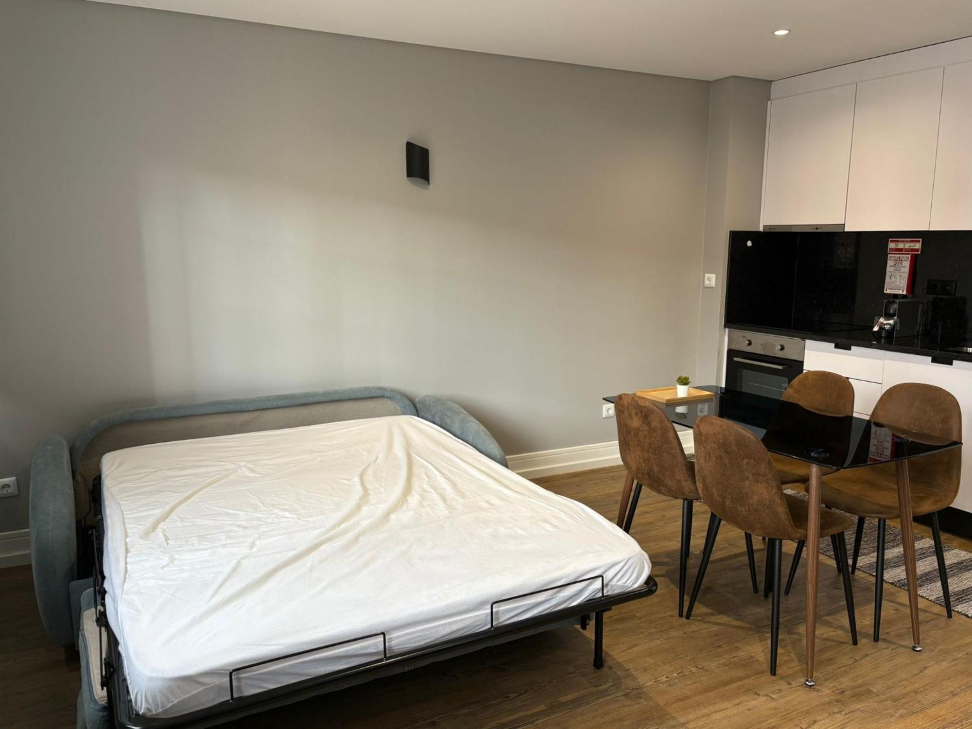 Ardosia Apartment